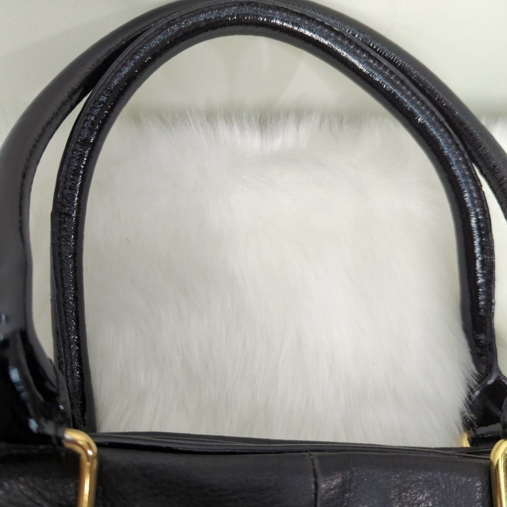 BCBG MAX AZRIA Patent Leather Quilted Purse Black - Picture 8 of 12